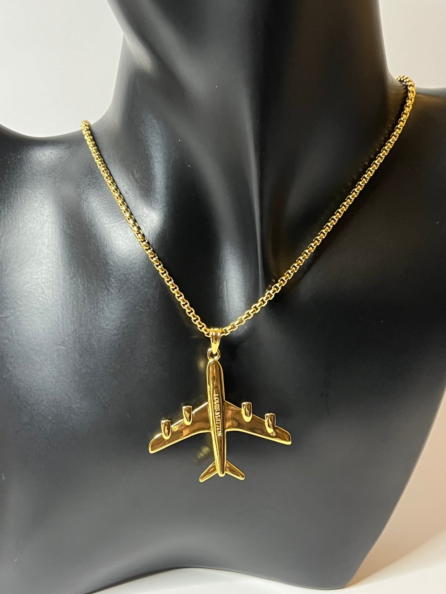 Long Golden Gold Necklace with pendant