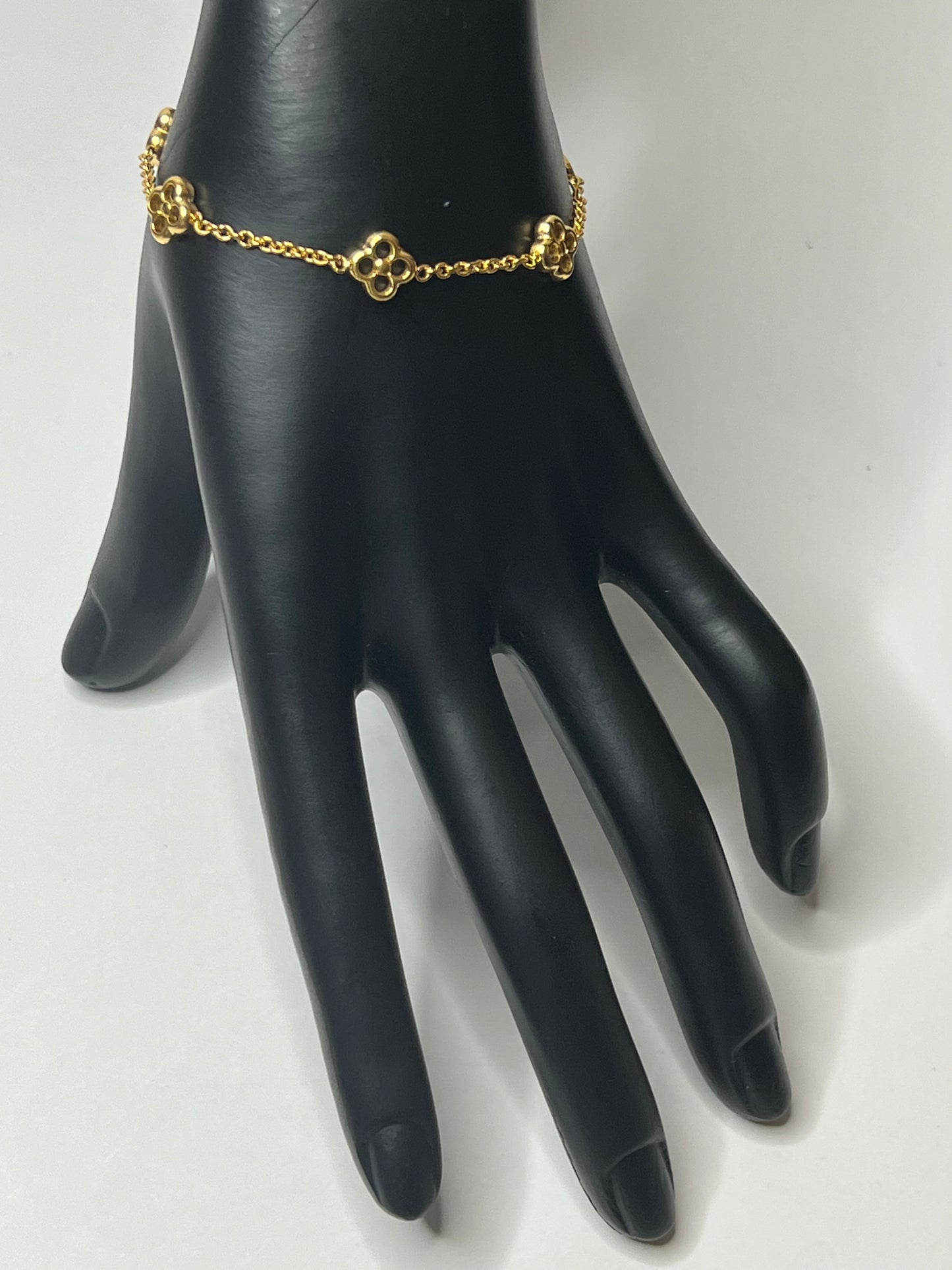 Gold Necklace and Bracelet Set