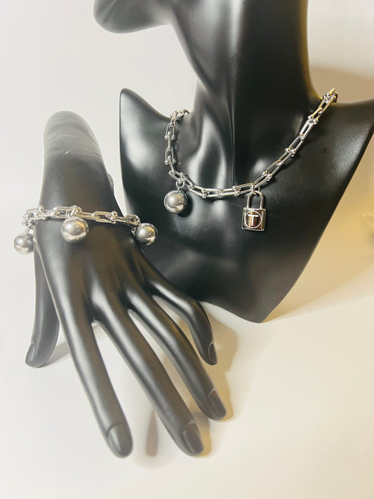 Silver Chunky Necklace and Bracelet Set