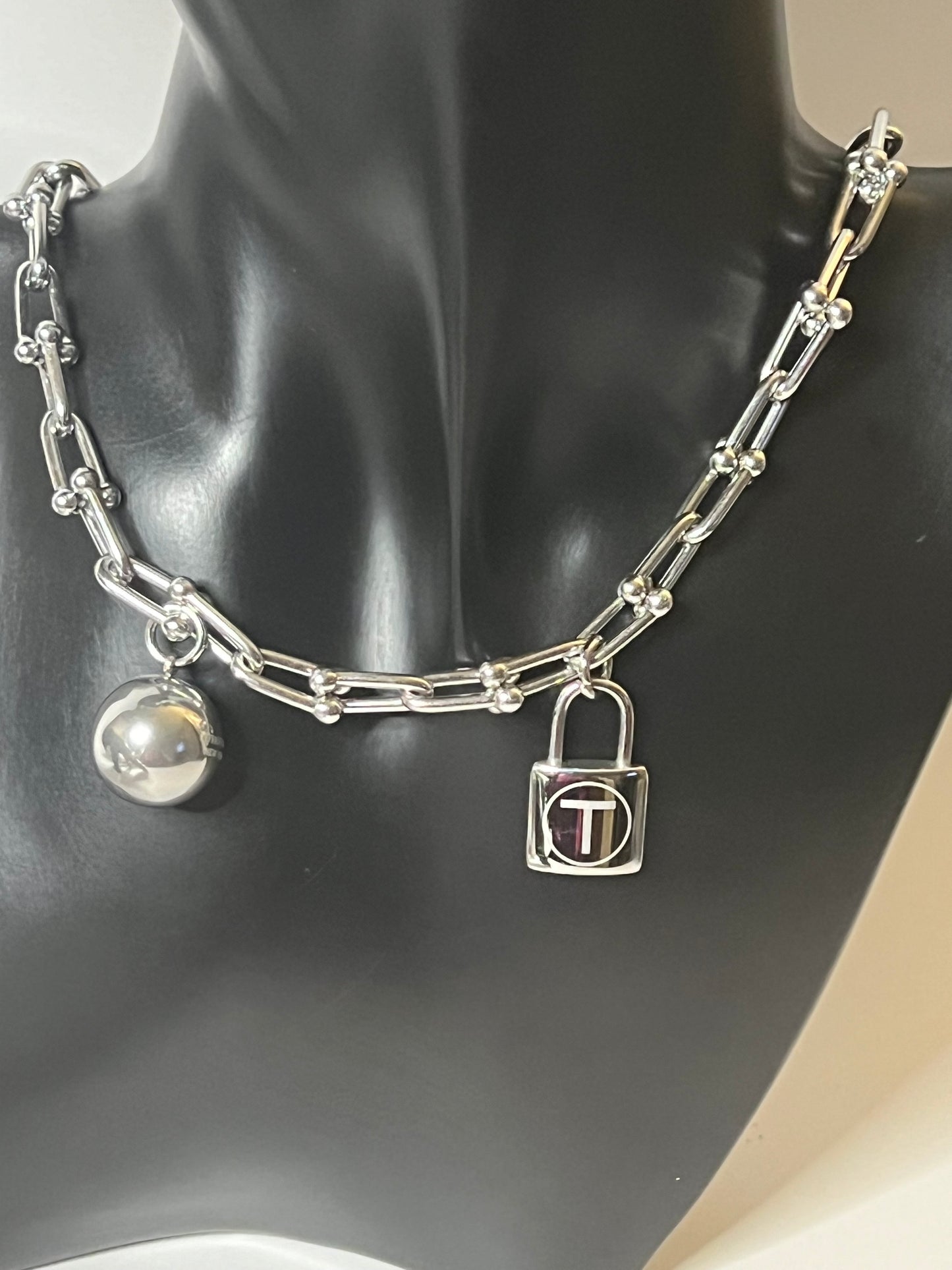 Silver Chunky Necklace and Bracelet Set