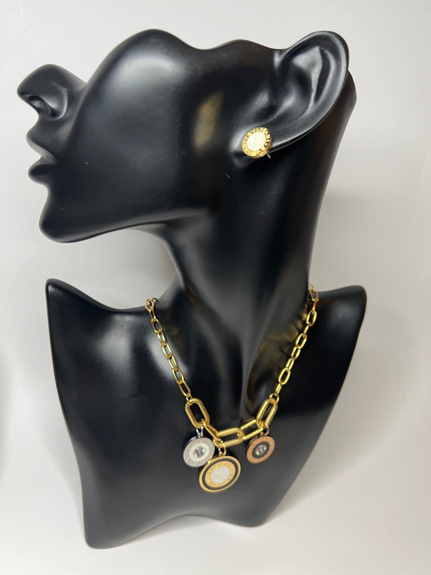 Golden Necklace and Earrings Set