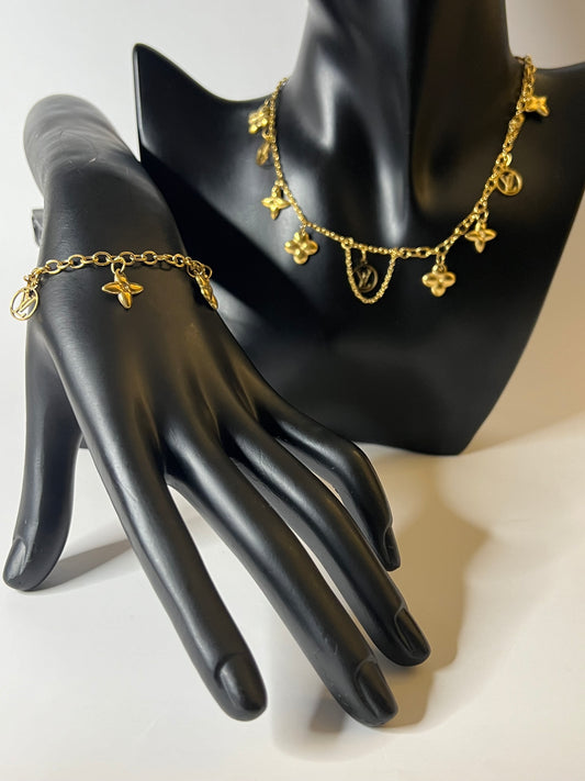 Gold Necklace and Bracelet Set